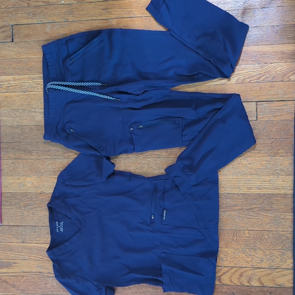 Januu Women's Navy Blue Scrub Set- Top size Small, Bottoms size Small Tall